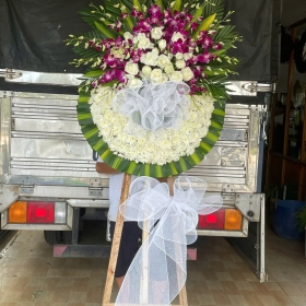 Đặt hoa tang KCN Sông Mây
