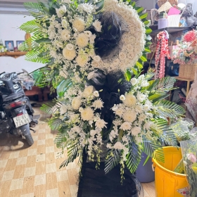 Vòng hoa tang Hiếu Liêm Vĩnh Cửu