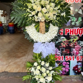 Hoa chia buồn mẫu 036