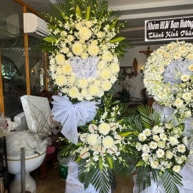 Hoa chia buồn mẫu 040