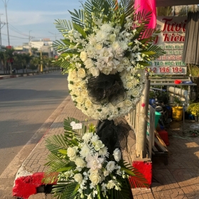 Hoa chia buồn mẫu 045