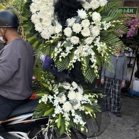 Hoa chia buồn mẫu 048