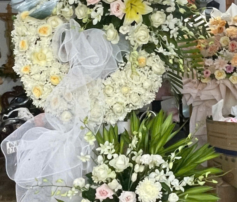 Lãng hoa chia buồn Vĩnh Cửu