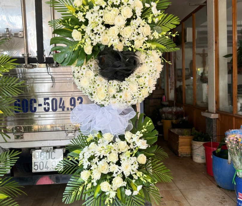 Hoa chia buồn mẫu 015