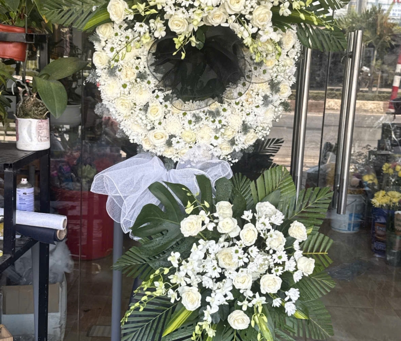 Hoa chia buồn mẫu 017