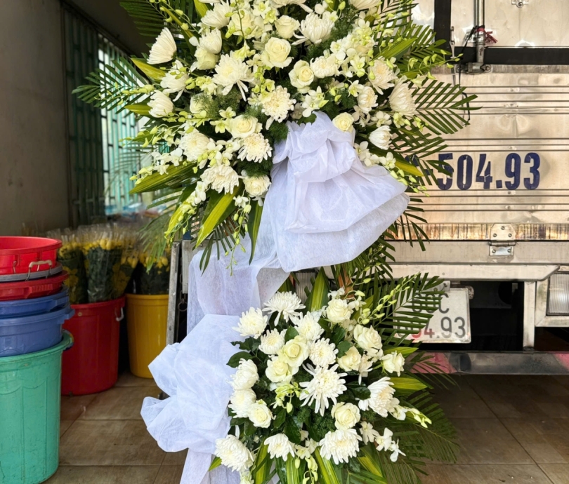 Hoa chia buồn mẫu 018