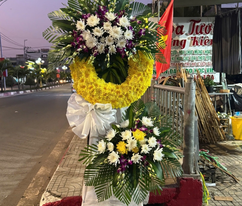 Hoa chia buồn mẫu 020