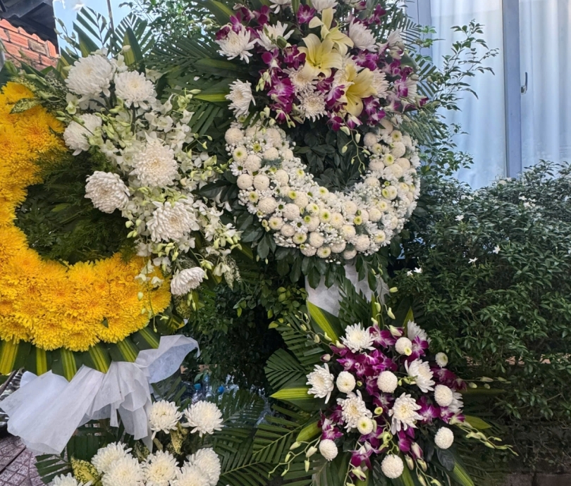 Hoa chia buồn mẫu 021