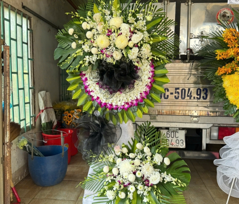 Hoa chia buồn mẫu 023