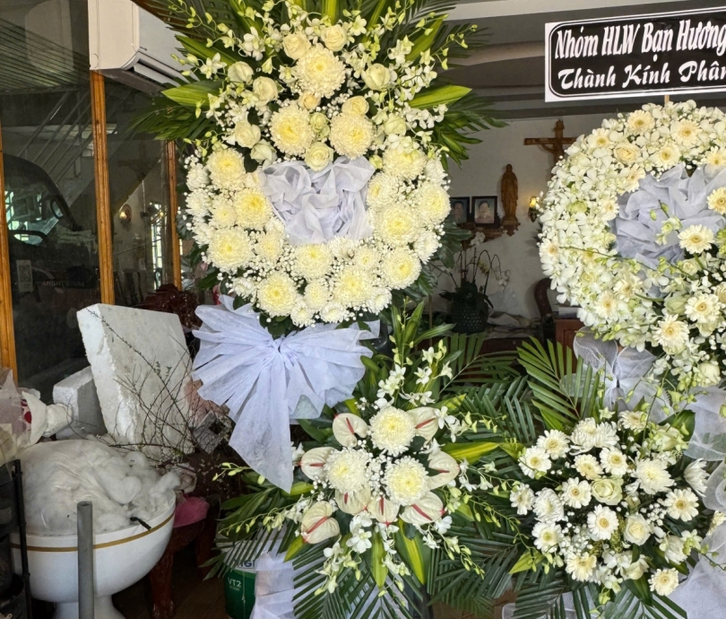 Hoa chia buồn mẫu 040