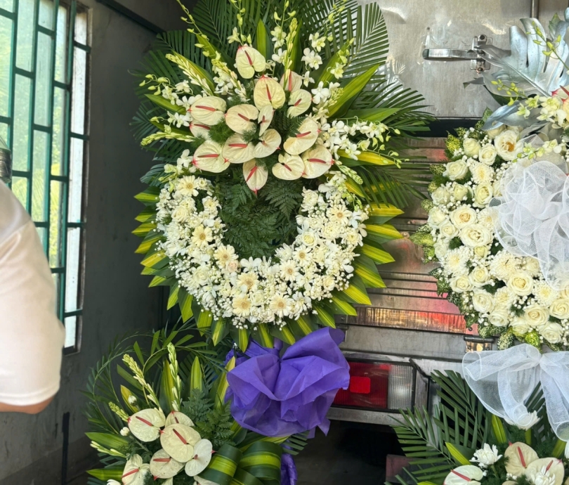 Hoa chia buồn mẫu 043