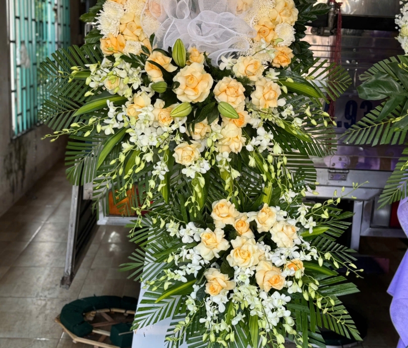 Hoa chia buồn mẫu 050