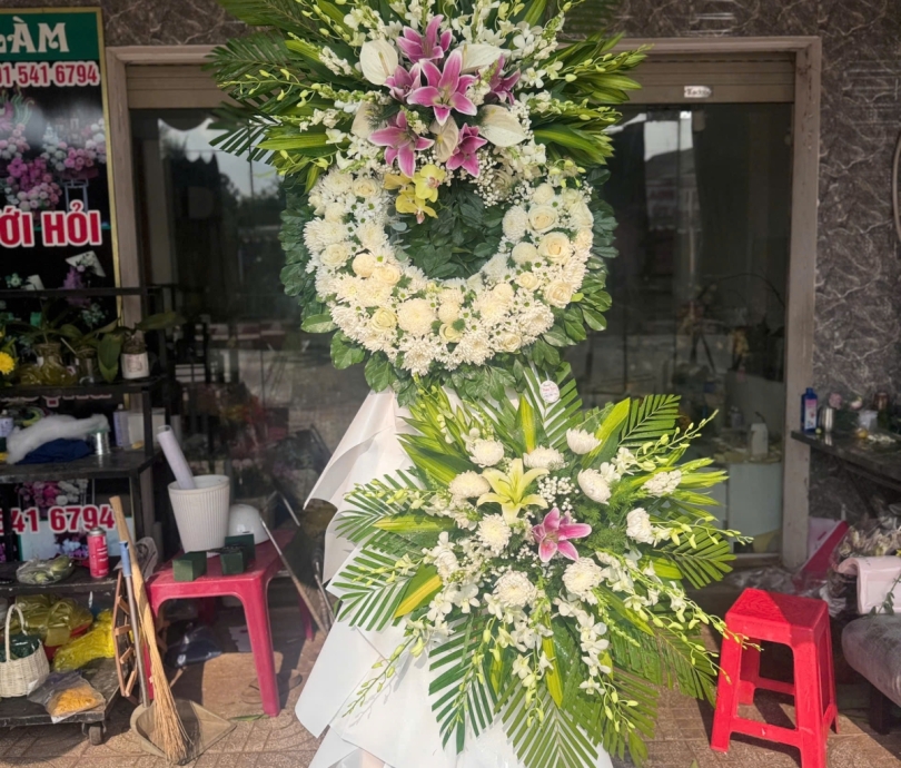Hoa chia buồn mẫu 057