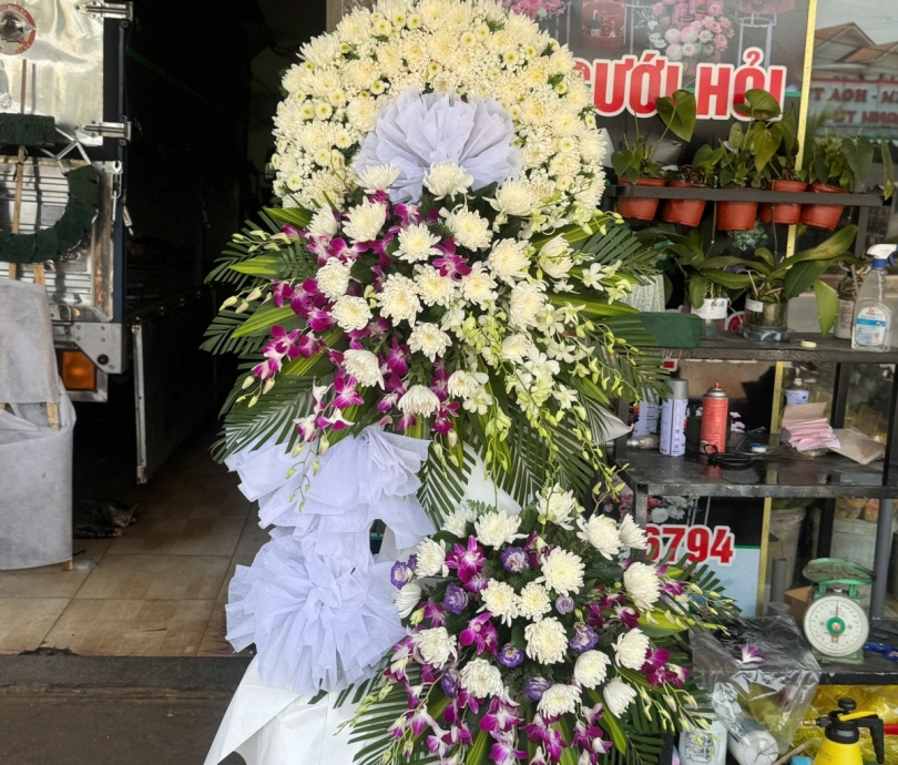 Hoa chia buồn mẫu 059