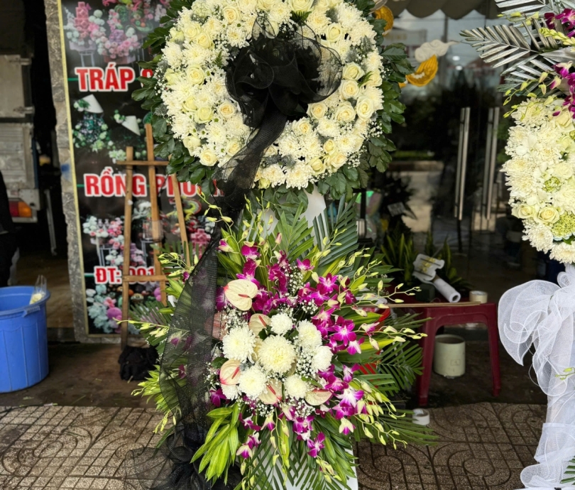Hoa chia buồn mẫu 066