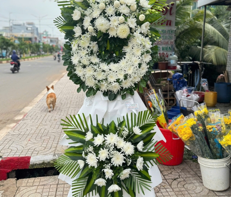 Hoa chia buồn mẫu 063